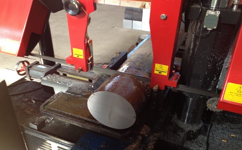 宁乡卧式带锯床加工时出现明显振荡如何排查？